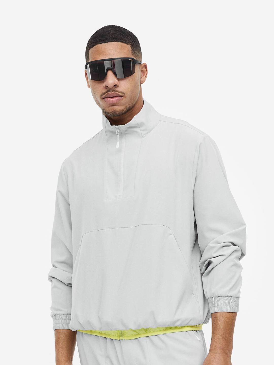 

H&M Men DryMove Zip-Top Sports Top, Grey