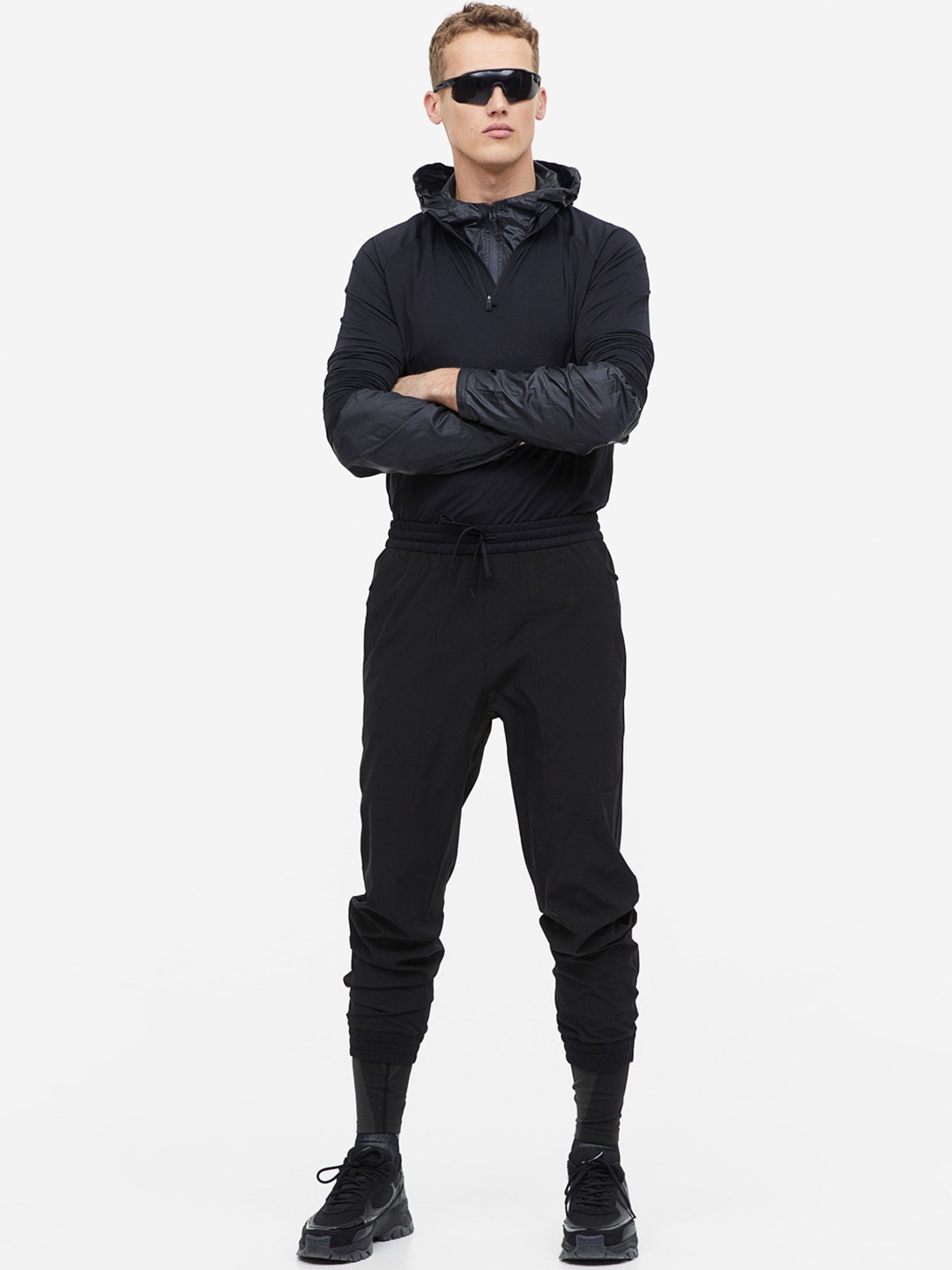 

H&M Men DryMove Track Pants, Black