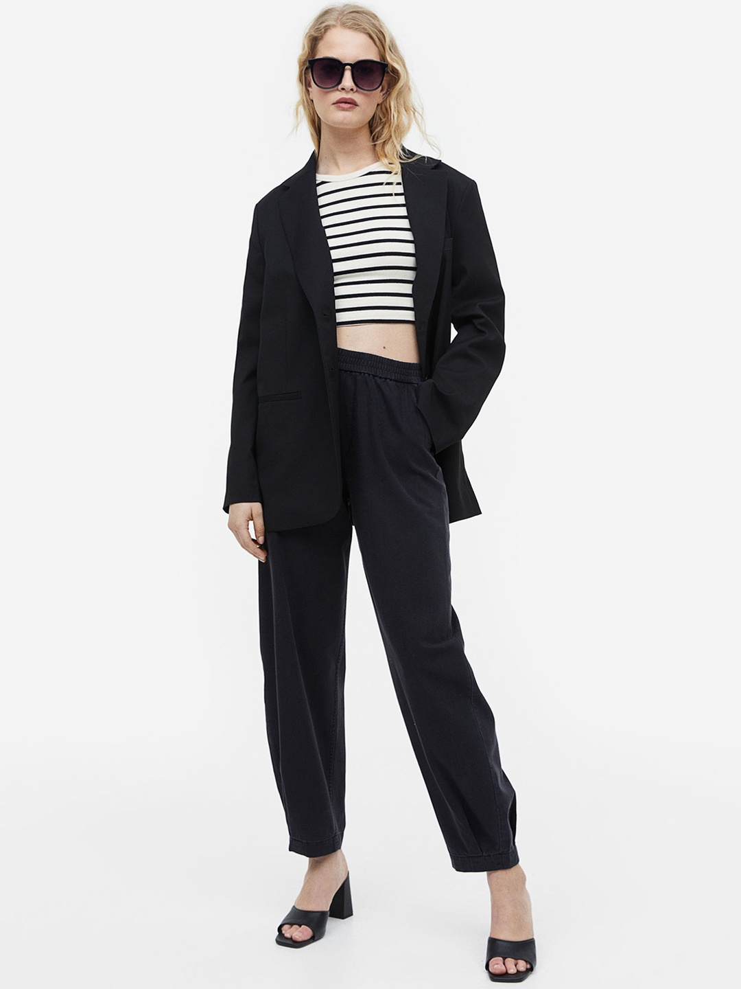 

H&M Women High-Waisted Woven Joggers, Black