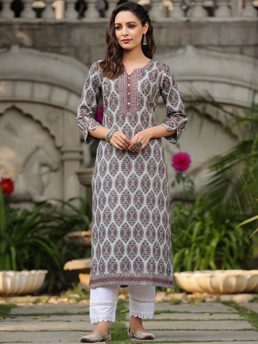 

Rain & Rainbow Women Ethnic Motifs Printed Pure Cotton Kurta, Grey