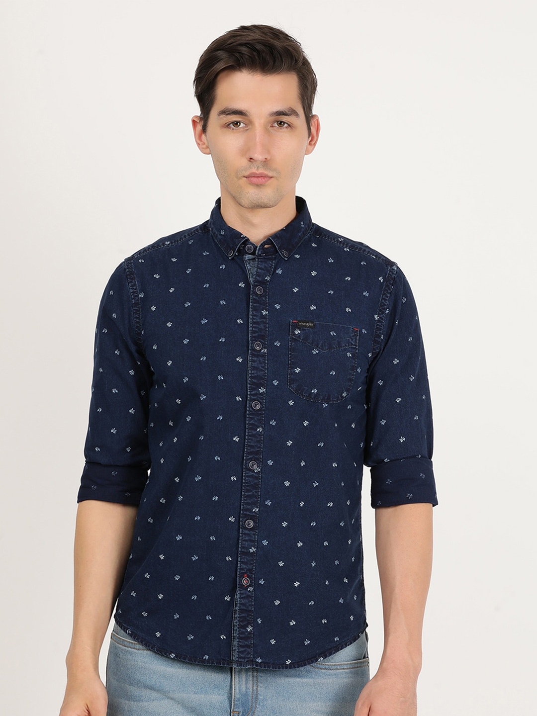 Wrangler Men Floral Printed Button-Down Collar Slim Fit Cotton Casual Shirt, Blue