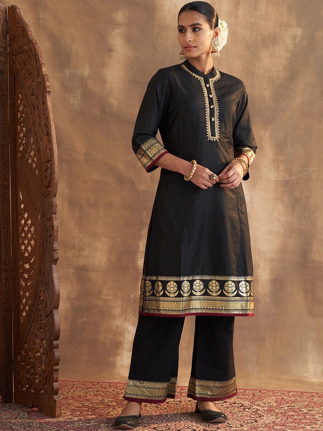 

Lakshita Women Plus Size Ethnic Motifs Embroidered Kurta with Palazzos, Black