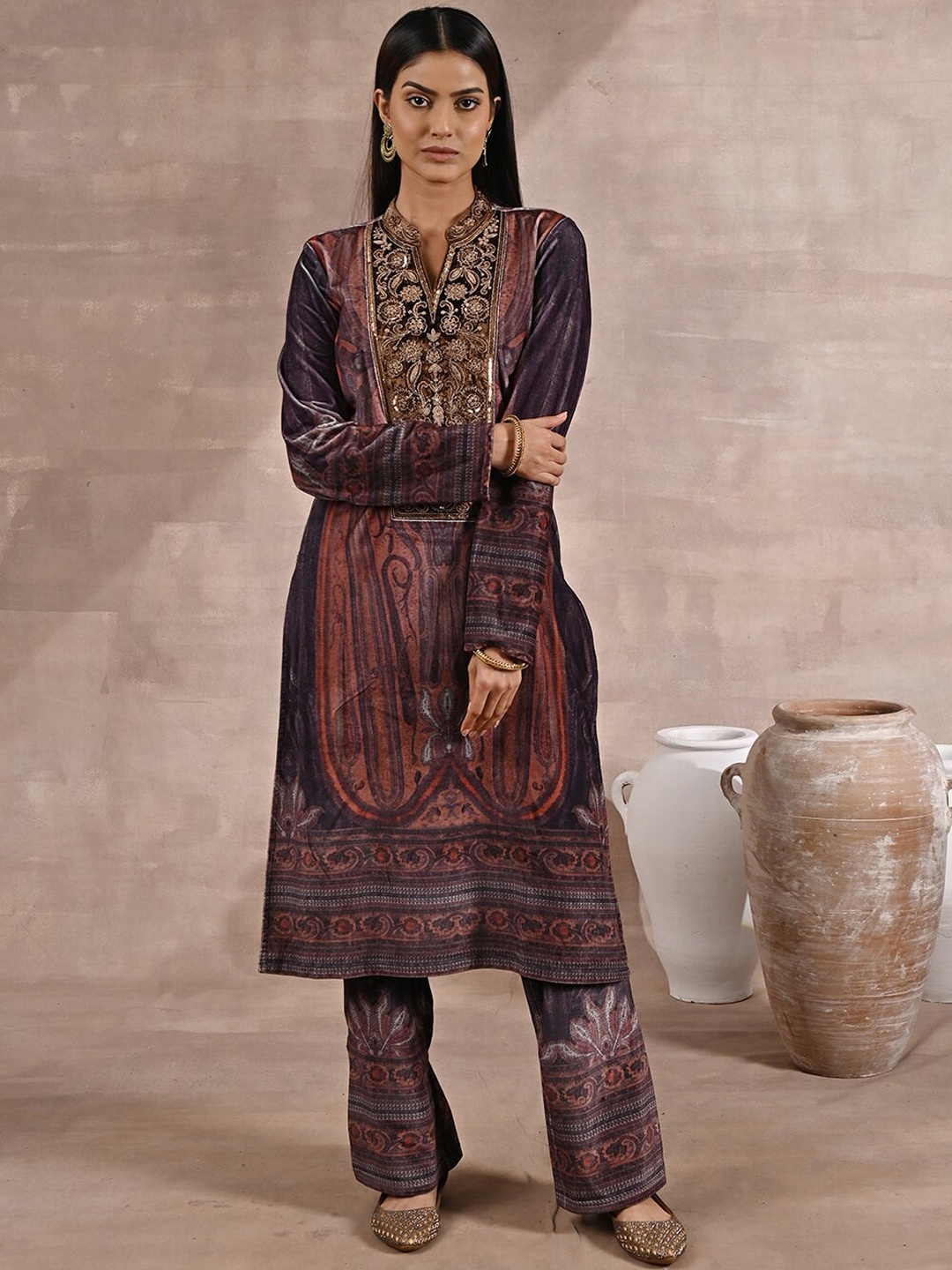 

Lakshita Women Ethnic Motifs Printed Sequinned Velvet Kurta with Palazzos, Purple