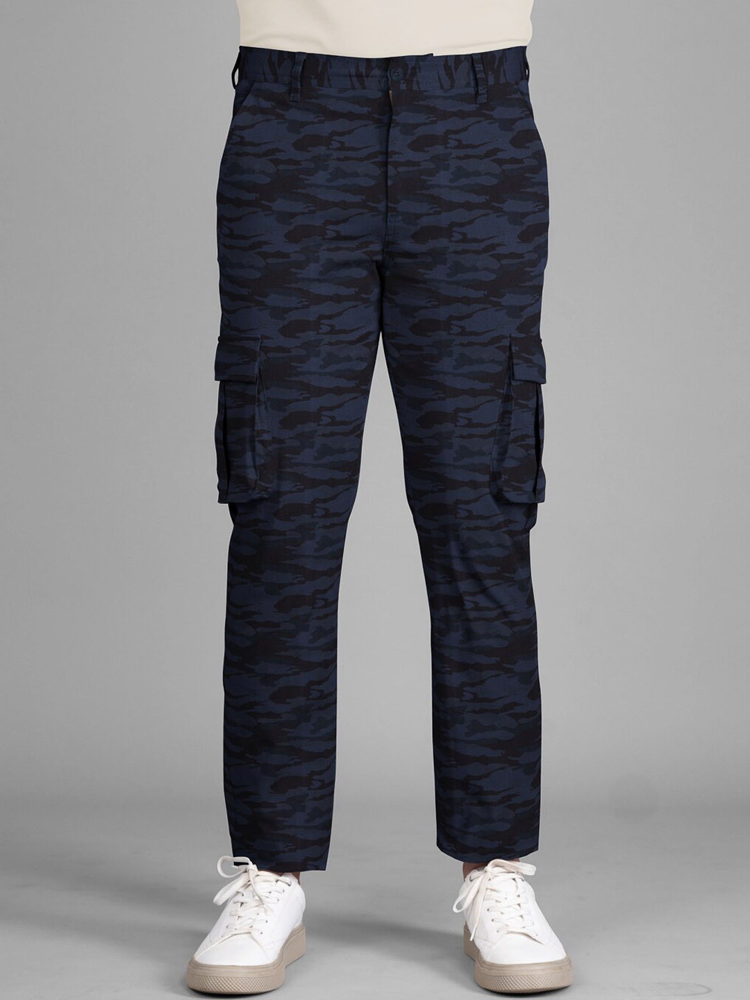 

The Pant Project Men Camouflage Printed Slim Fit Mid-Rise Stretchable Cargo Trousers, Navy blue