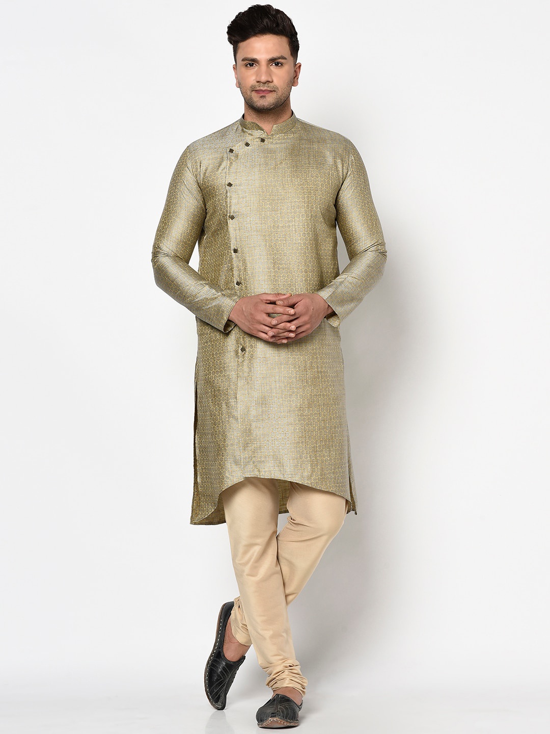 

TABARD Men Mandarin Collar Angrakha Kurta, Gold