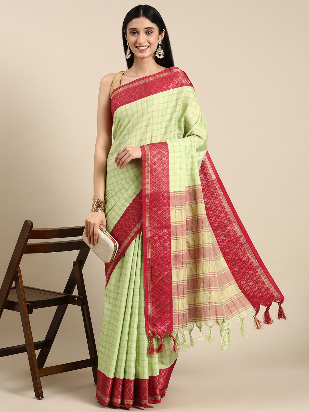 

VASTRANAND Woven Design Checked Zari Art Silk Banarasi Saree, Olive