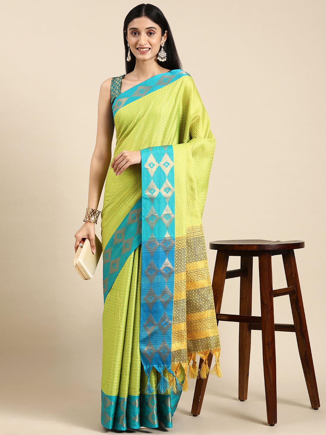

VASTRANAND Woven Design Ethnic Motifs Zari Art Silk Banarasi Saree, Lime green