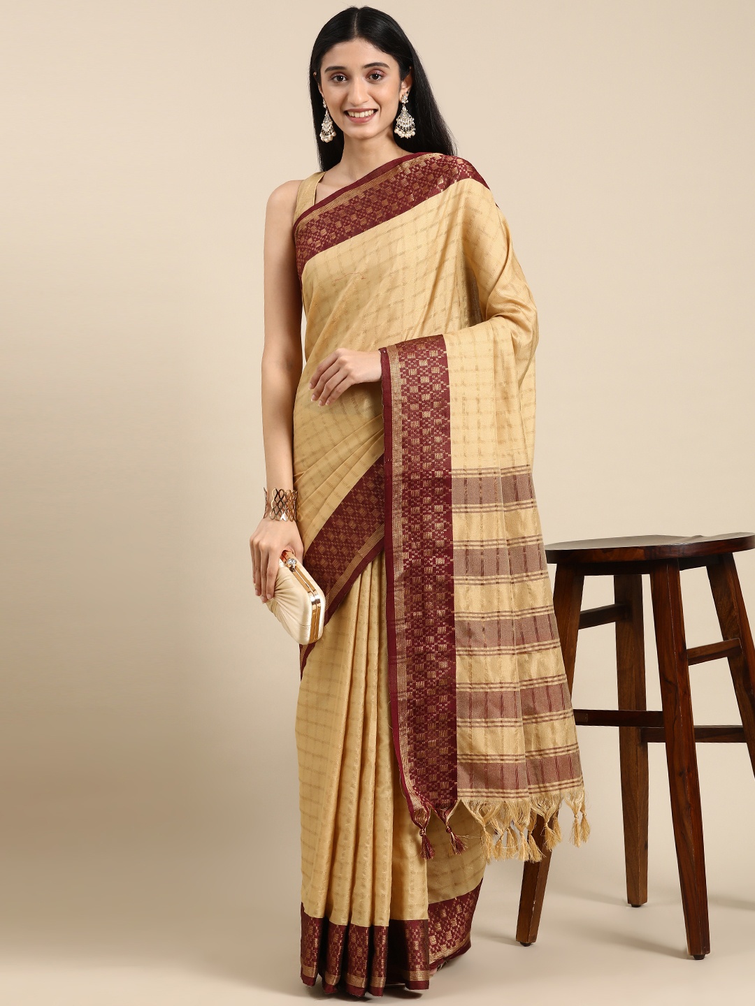 

VASTRANAND Woven Design Checked Zari Art Silk Banarasi Saree, Cream