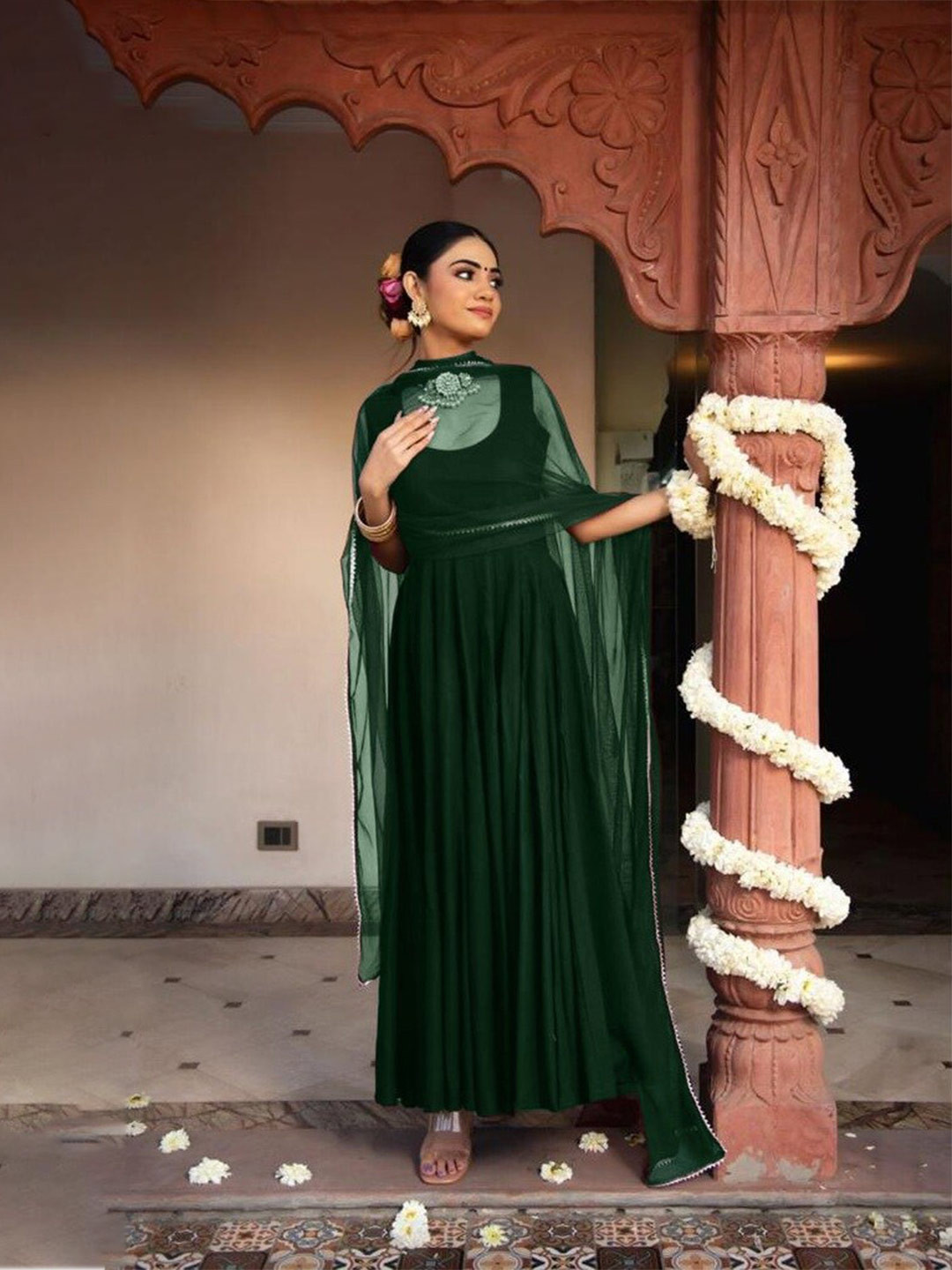 

Fashion Basket Semi-Stitched Dress Material, Green