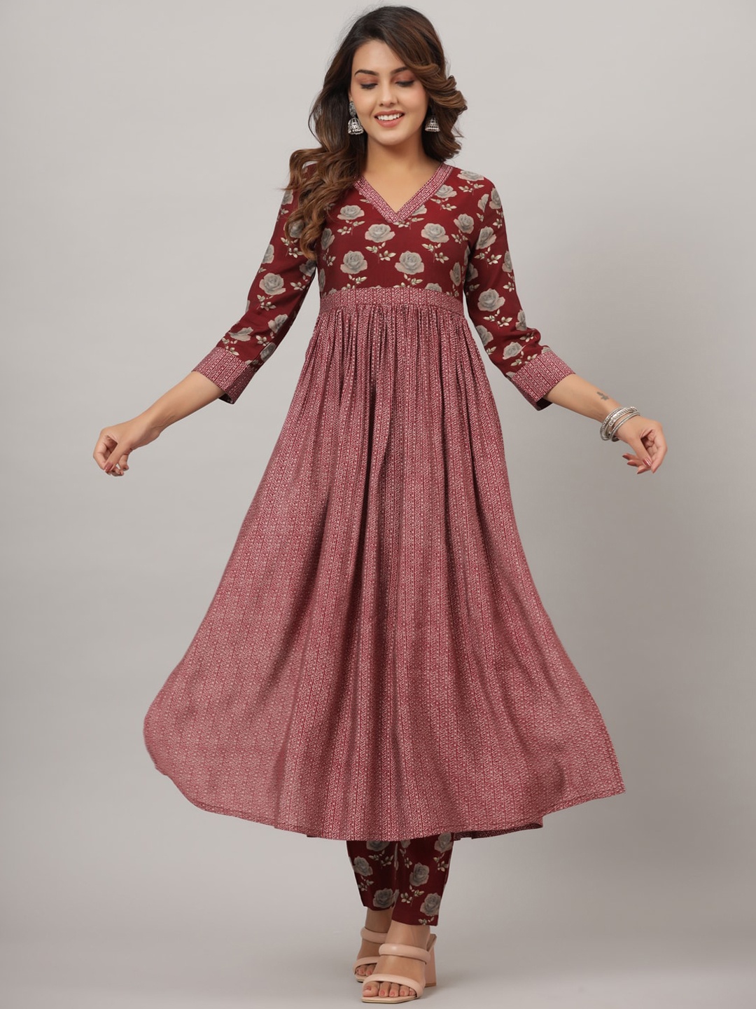 

CRAFTED FOR YOU Floral Printed Anarkali Kurta With Trouser, Maroon