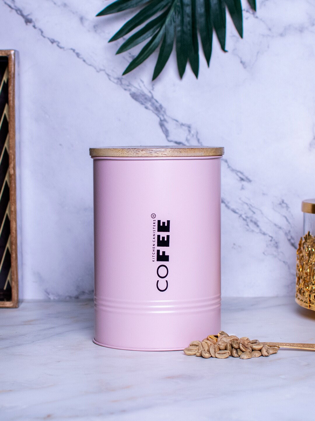 

StatueStudio Pink Label Printed Food Storage Container With Wooden Lid 900 ml