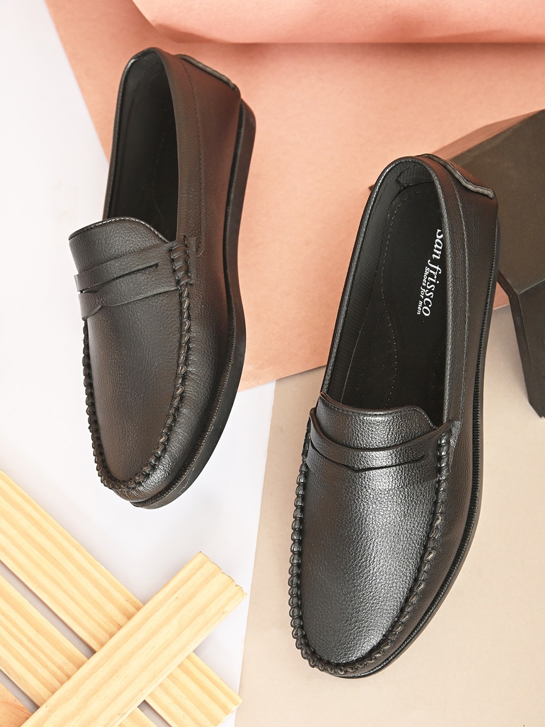 

San Frissco Men Lightweight Penny Loafers, Black