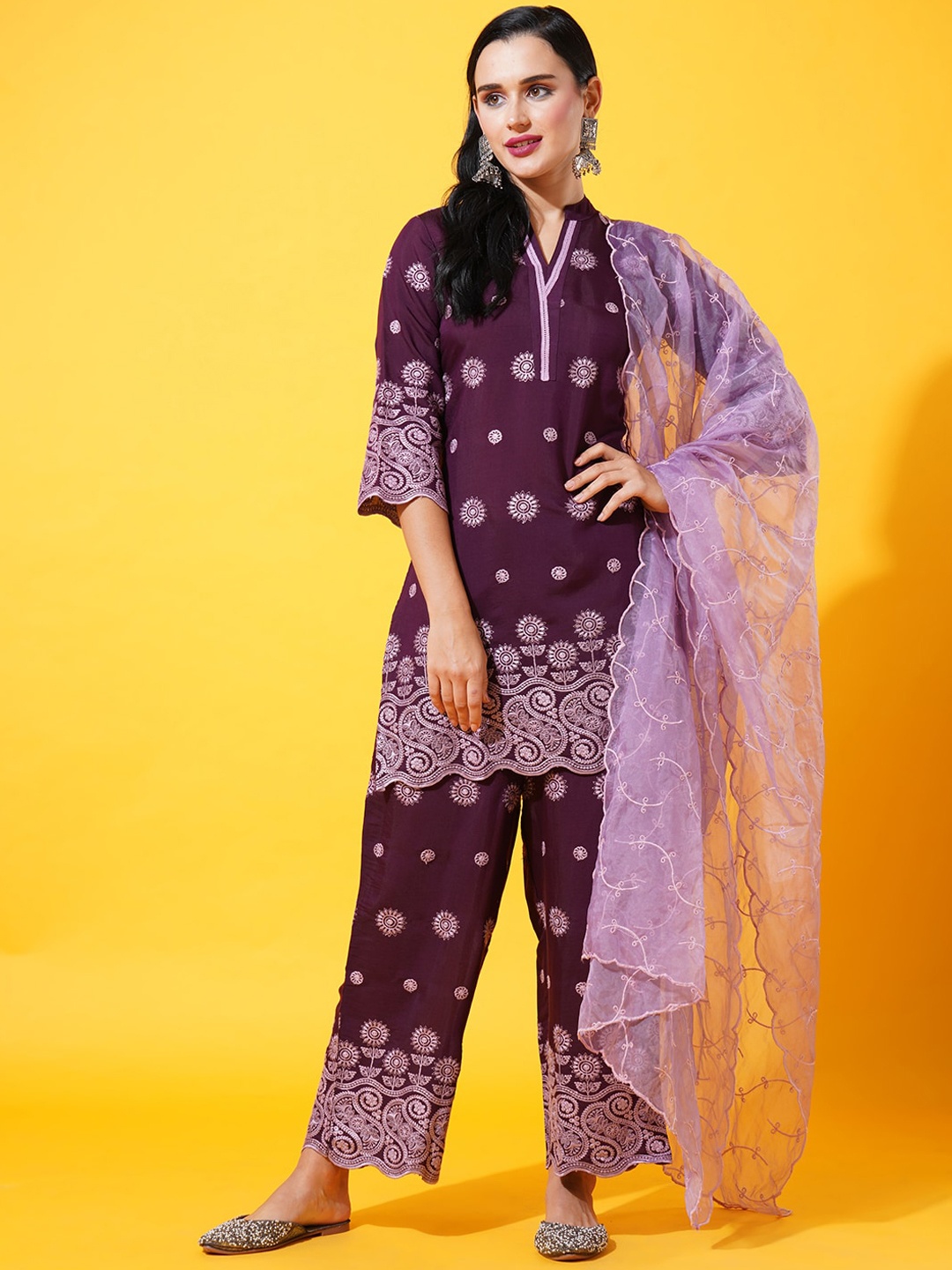 

HEEPOSH V-Neck Ethnic Motifs Embroidered Kurta with Palazzos & Dupatta, Purple