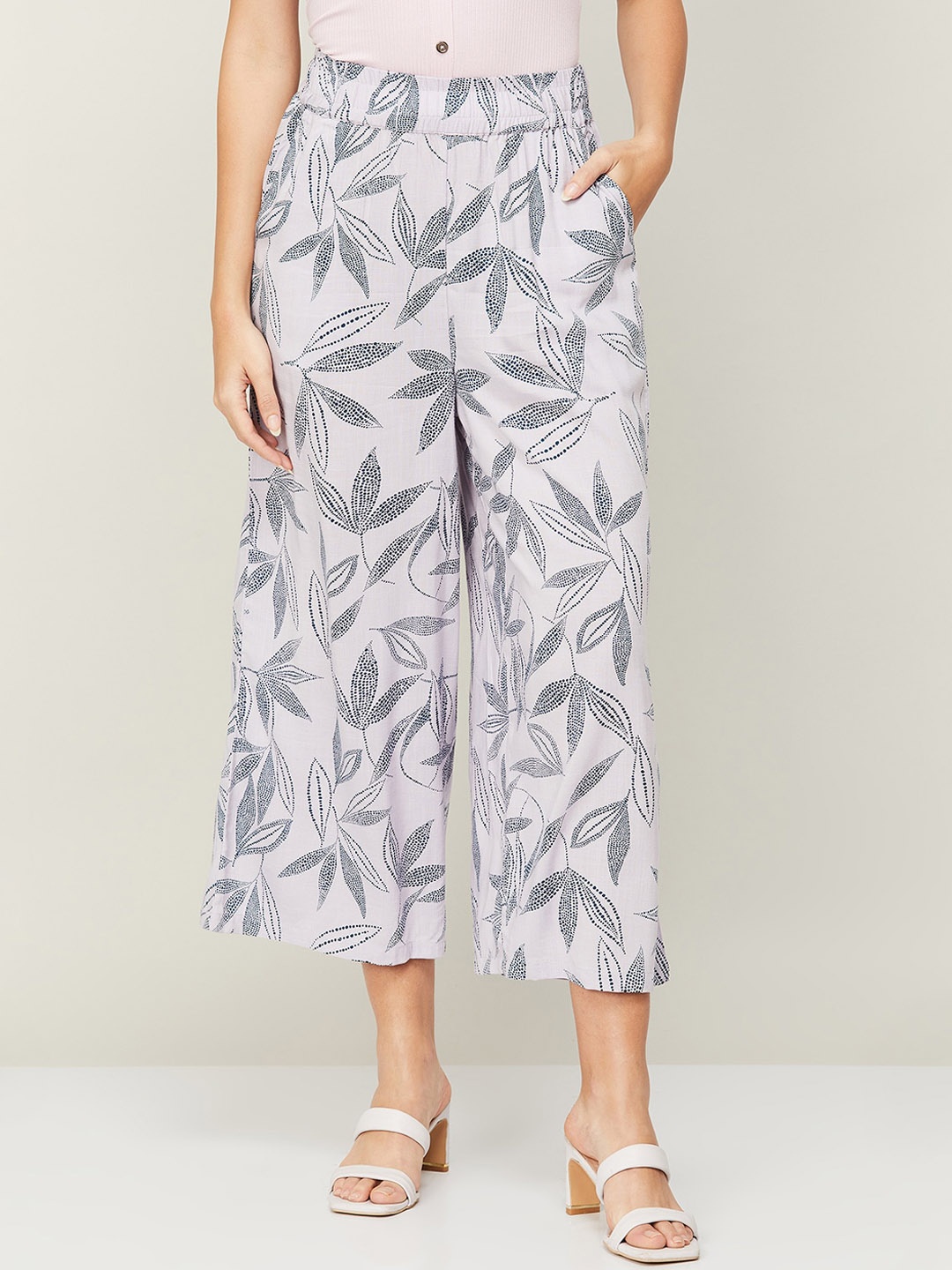 

Fame Forever by Lifestyle Women Floral Printed Culottes Trousers, Grey