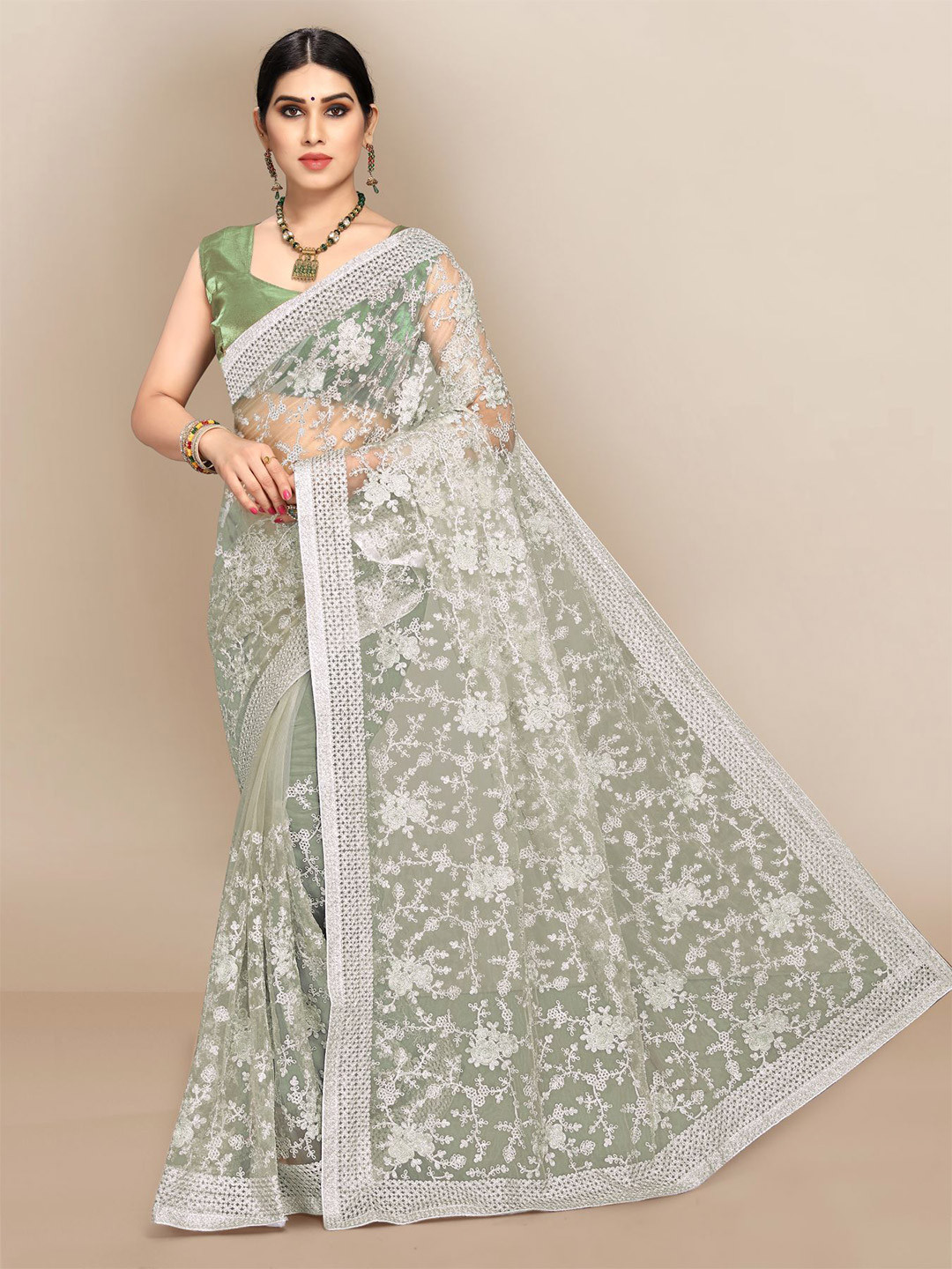 

VAIRAGEE Sequined Embellished Net Saree, Green