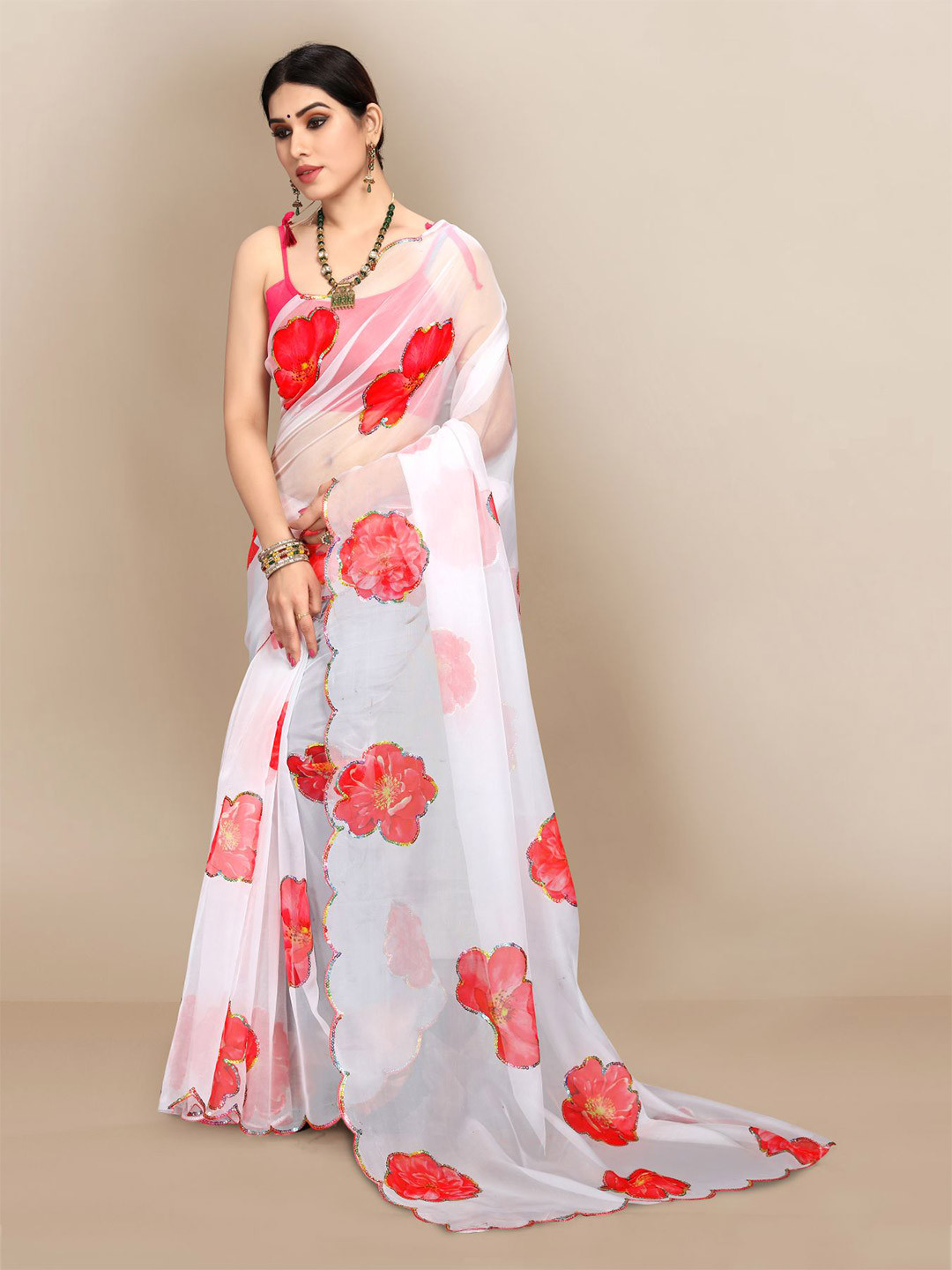 

VAIRAGEE Floral Printed Sequinned Saree, White