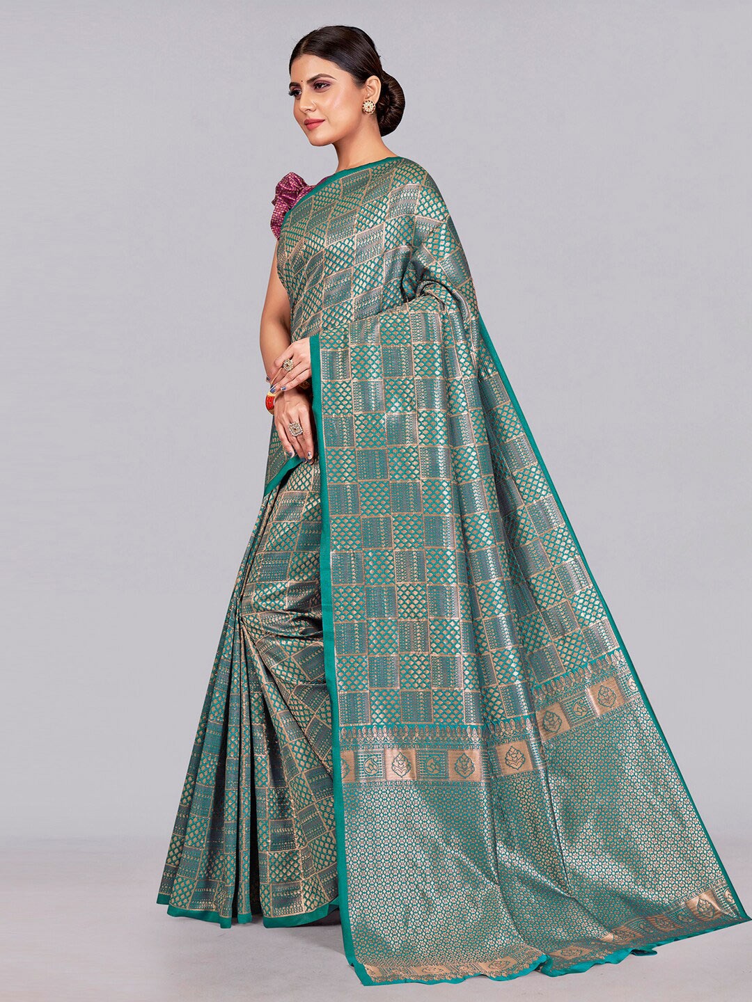 

KALINI Woven Design Zari Banarasi Saree, Green