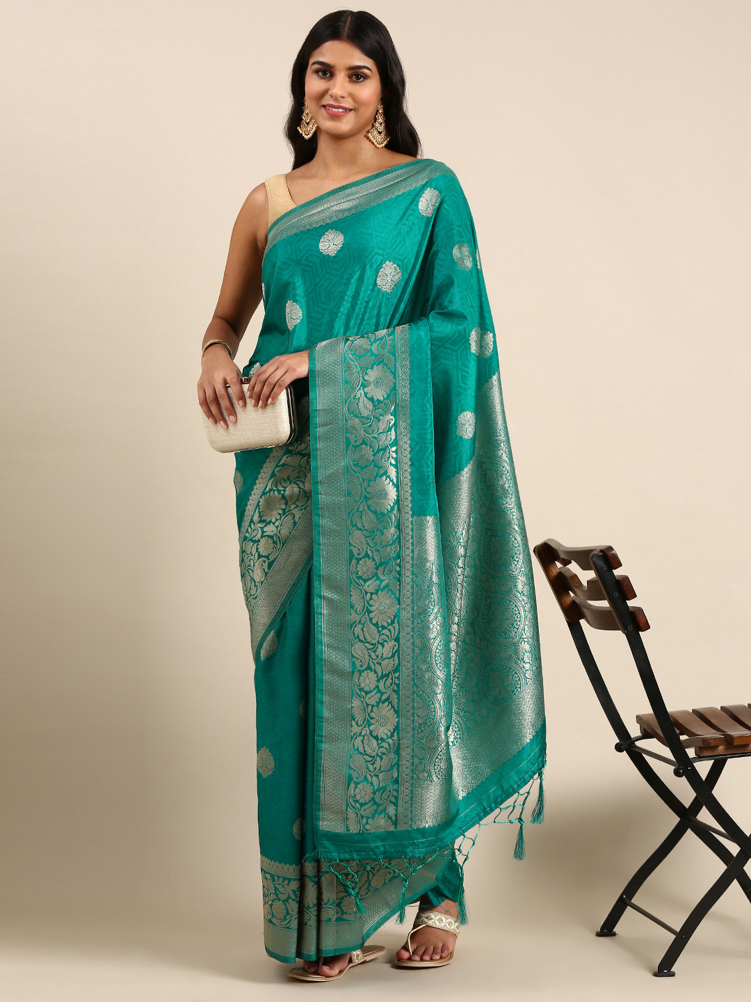 

SHARAA ETHNICA Ethnic Motifs Zari Pure Silk Kanjeevaram Saree, Turquoise blue