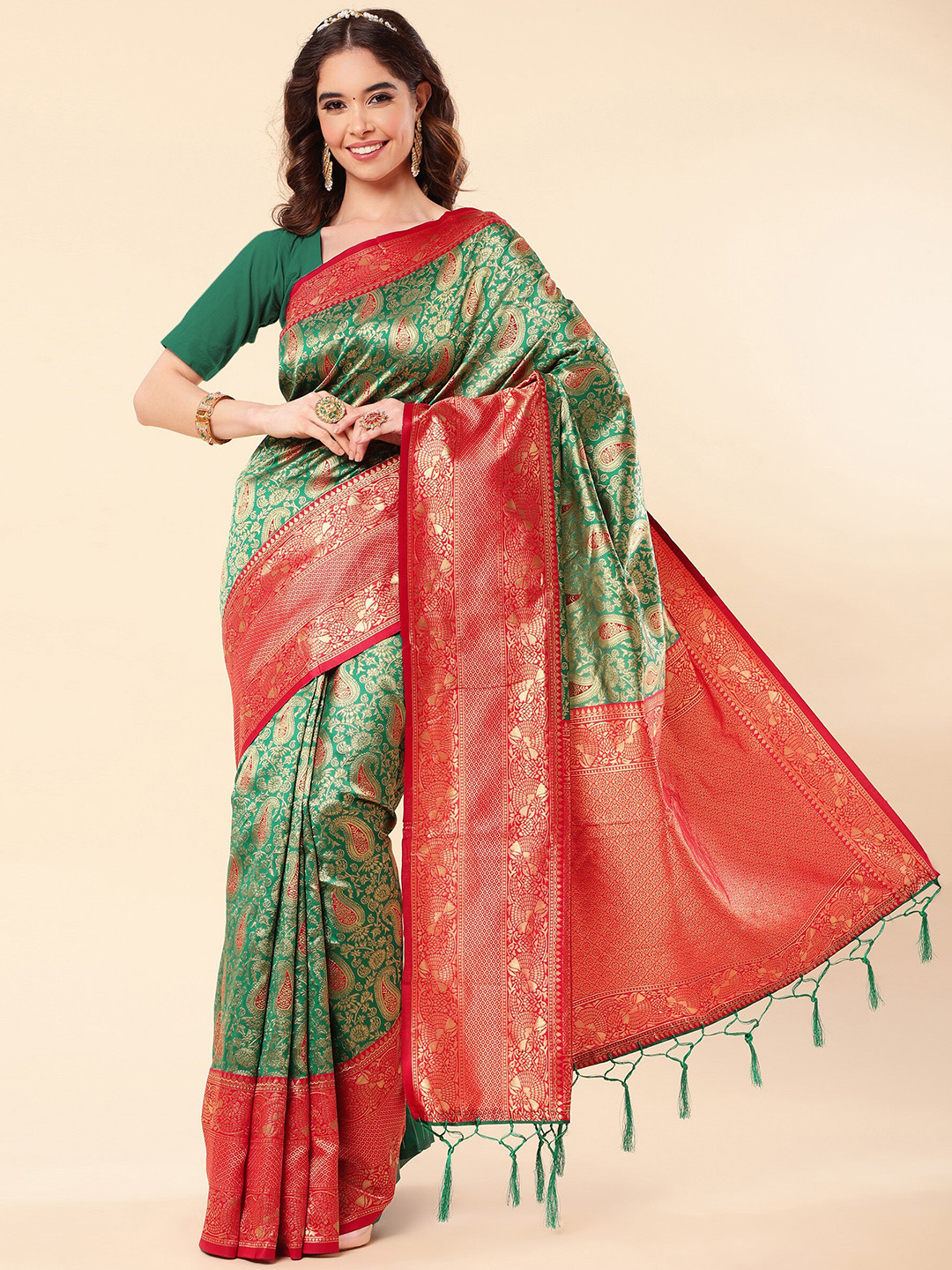 

TEREZA Paisley Woven Design Pure Silk Kanjeevaram Saree, Green