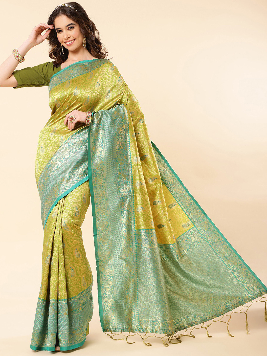 

TEREZA Paisley Motifs Zari Pure Silk Kanjeevaram Saree, Olive