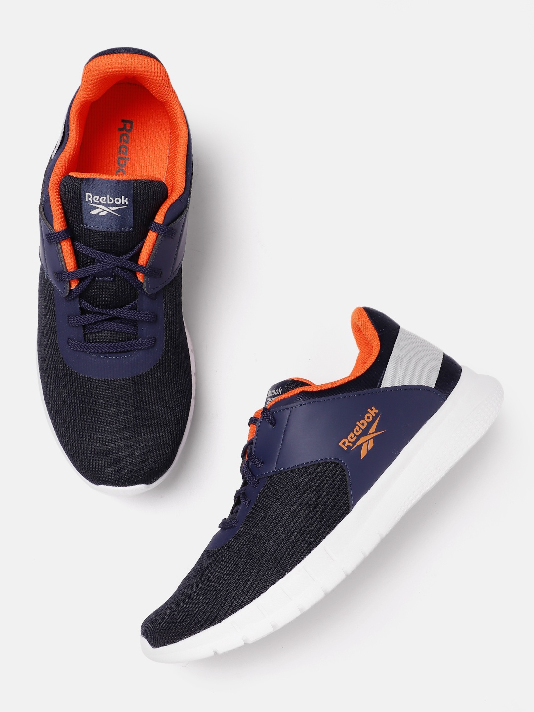 

Reebok Men Woven Design GENESIS RUNNER Shoes, Navy blue