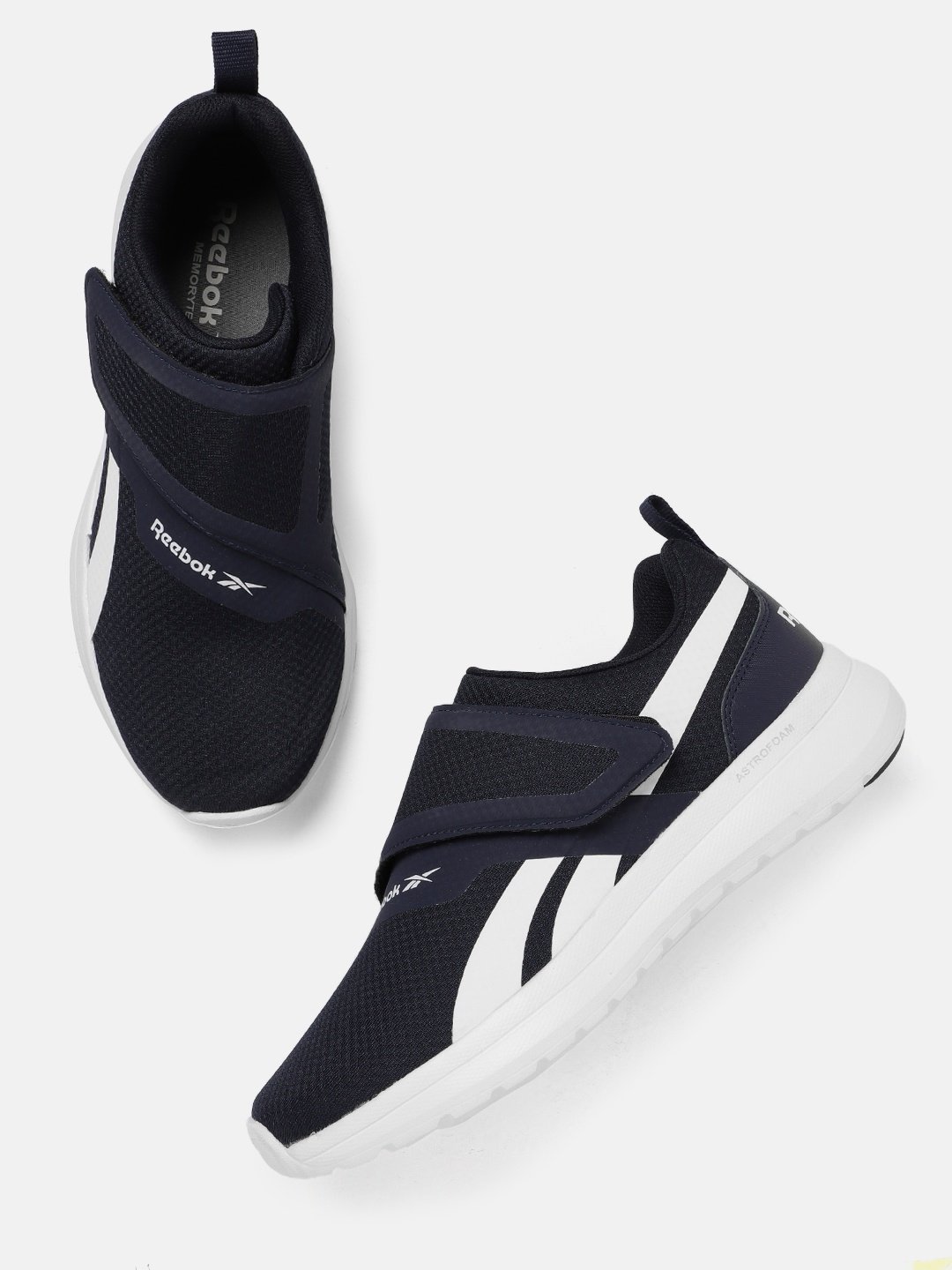 

Reebok Men EQ Fit Non-Marking Walking Shoes, Navy blue