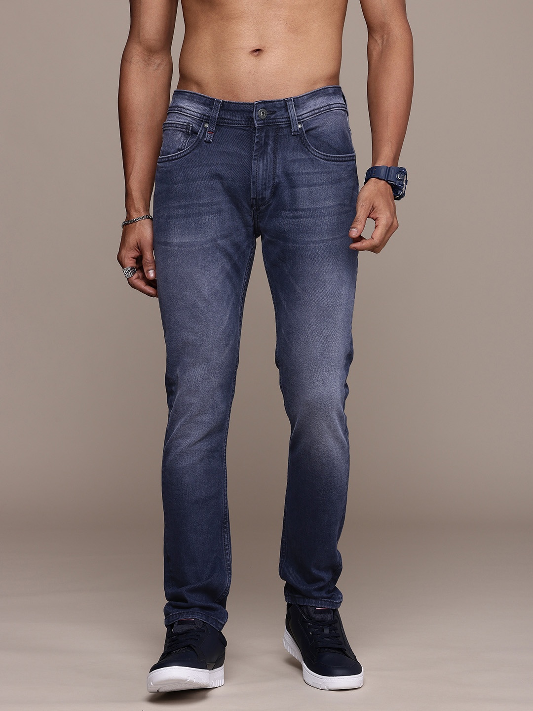 

The Roadster Life Co. Men Skinny Fit Heavy Fade Stretchable Jeans, Blue