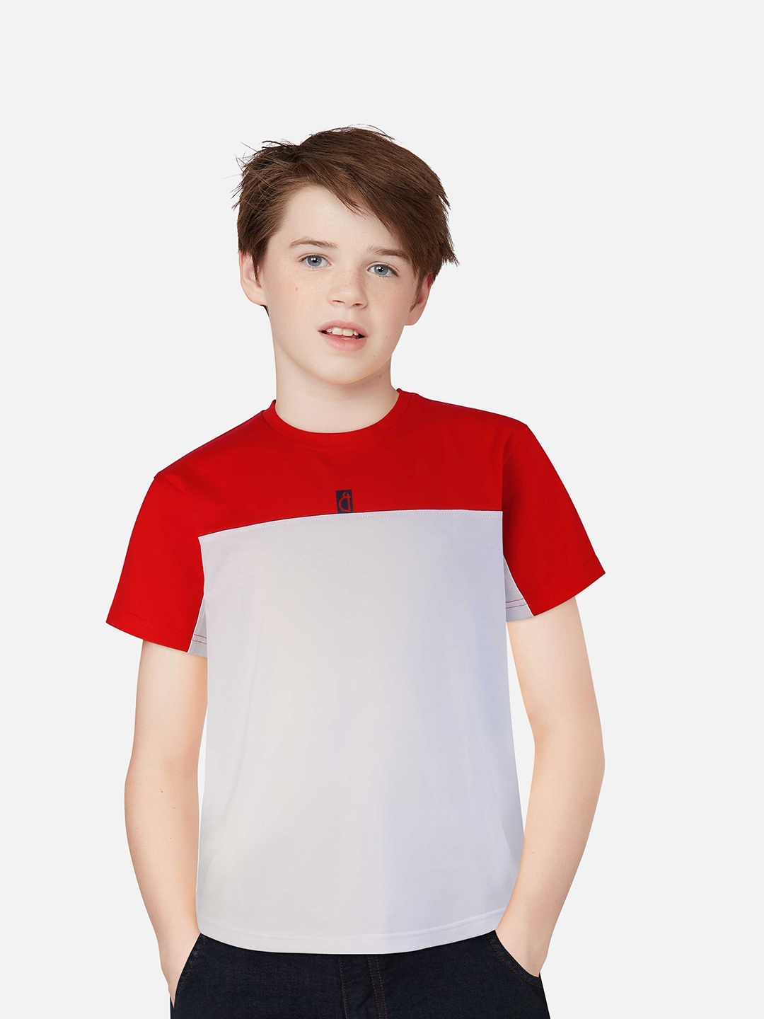 

Gini and Jony Boys Colourblocked Cotton T-shirt, Red