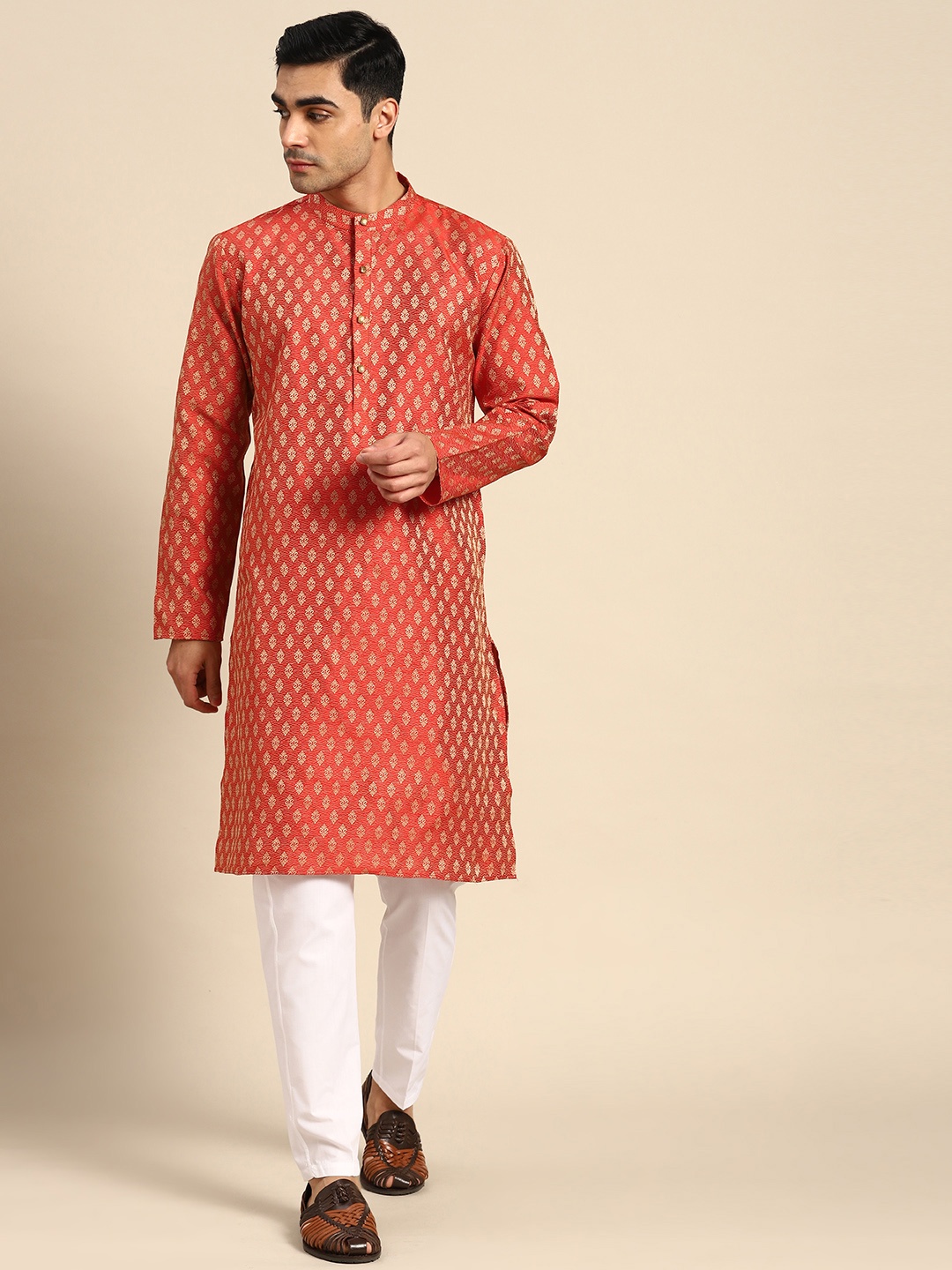 

Anouk Kurta With Pyjamas, Maroon