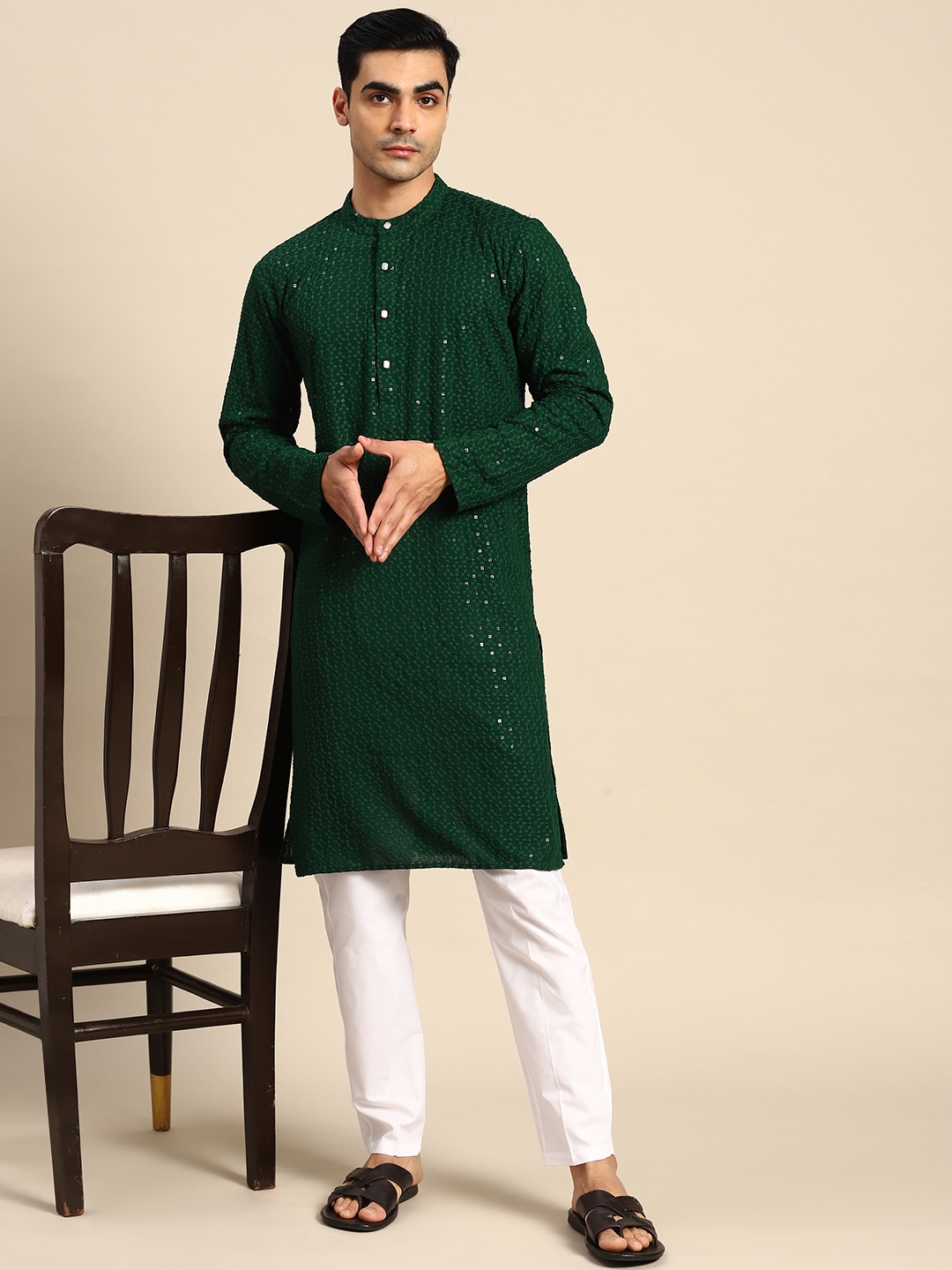 

Anouk Floral Embroidered Sequinned Pure Cotton Kurta With Pyjamas, Green