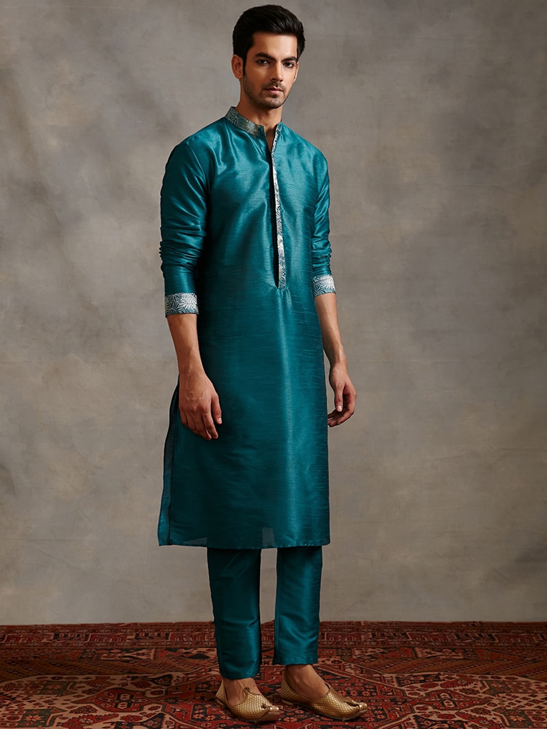 

Abhishti Banarasi Mandarin Collar Zari Kurta, Turquoise blue