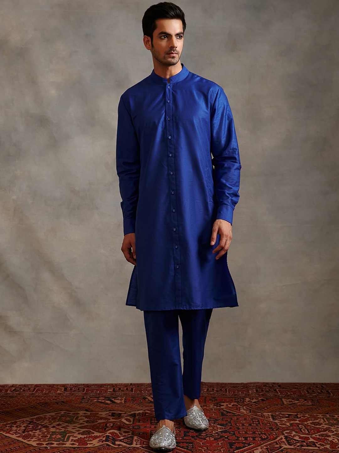

Abhishti Banarasi Mandarin Collar Kurta, Blue