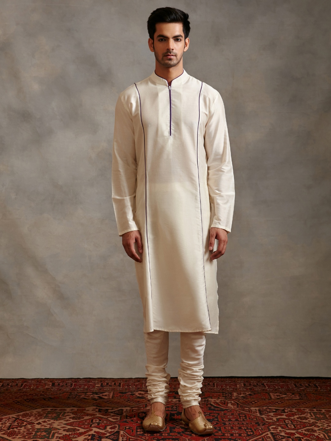 

Abhishti Mandarin Collar Banarasi Straight Kurta, White