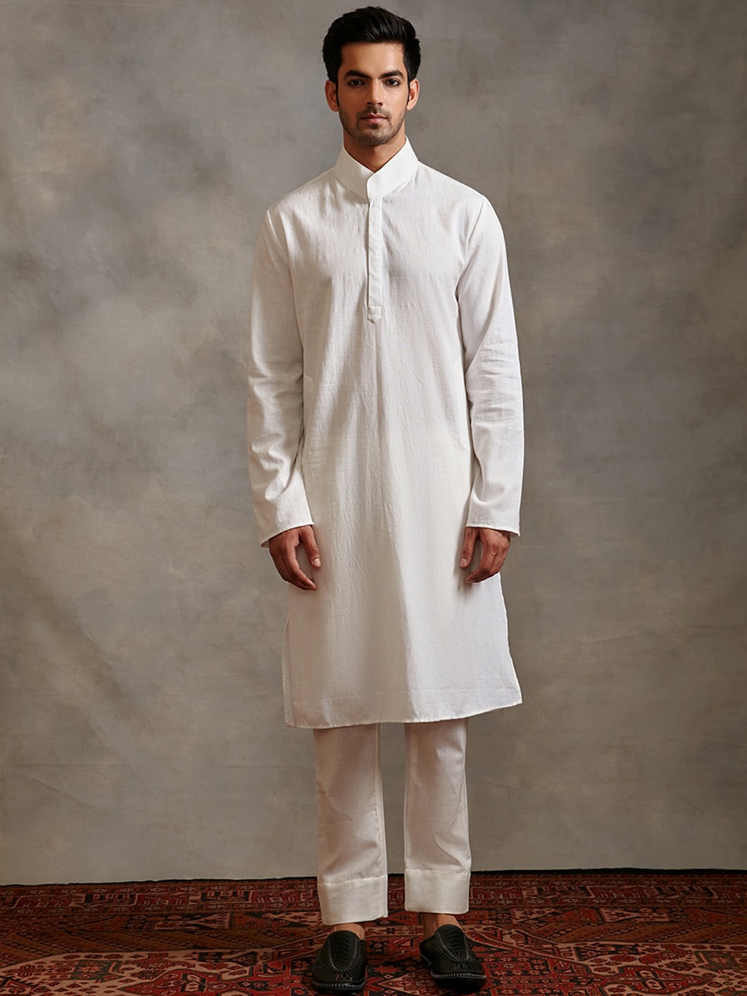 

Abhishti Men Mandarin Collar Kurta, White