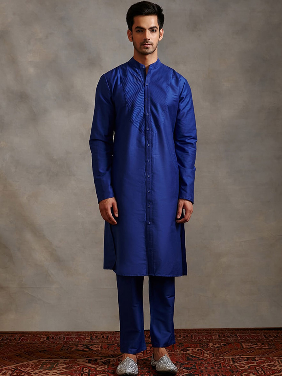

Abhishti Pintuck Banarasi Straight Kurta, Blue