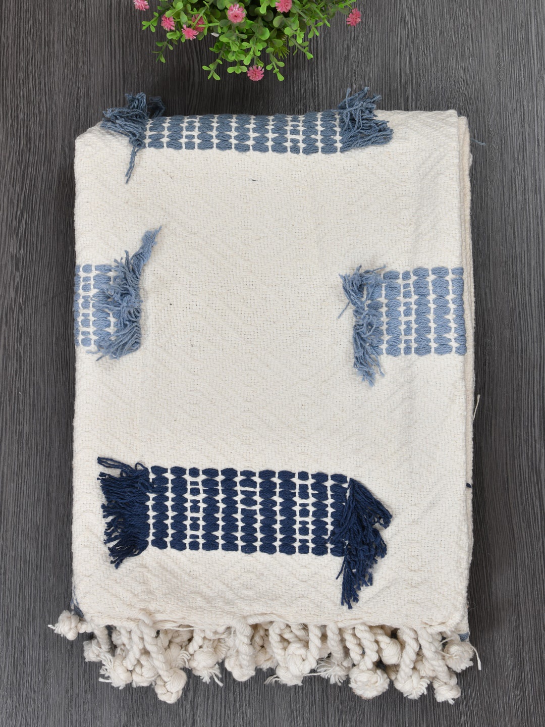 

Gulaab Jaipur White & Blue Self-Design Cotton Throws