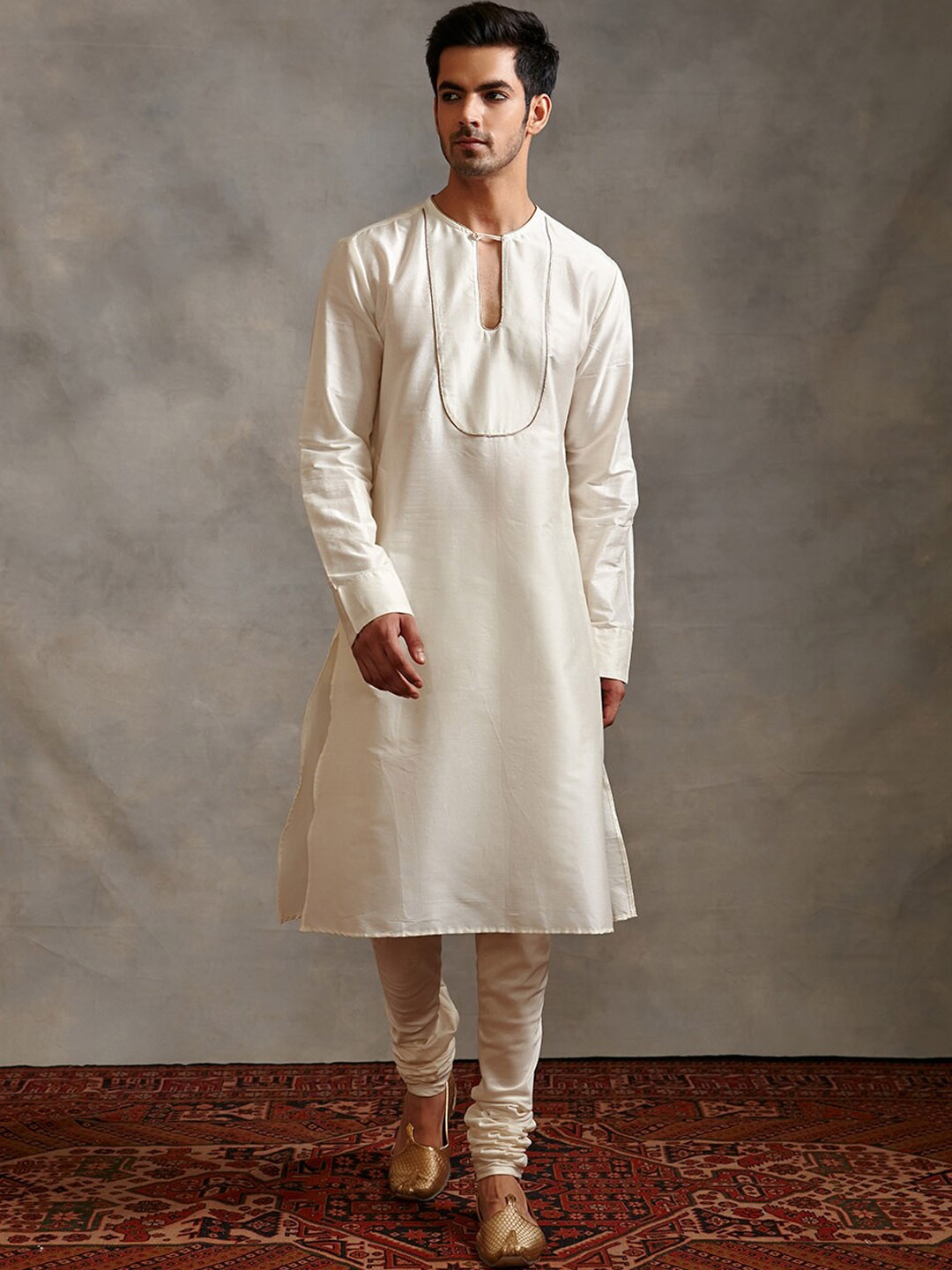 

Abhishti Men Keyhole Neck Kurta with Churidar, Beige