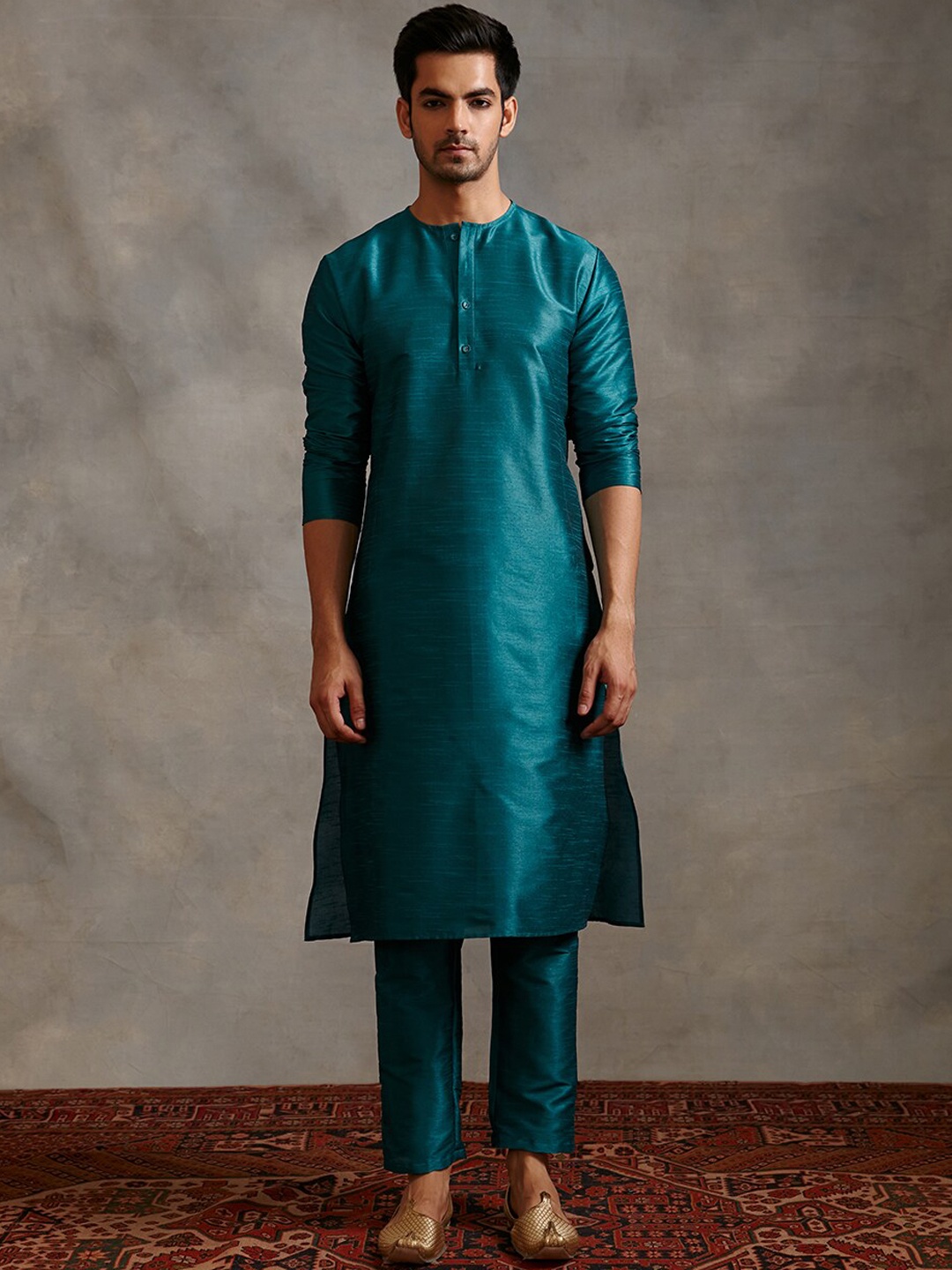 

Abhishti Mandarin Collar Straight Kurta with Pyjamas, Teal