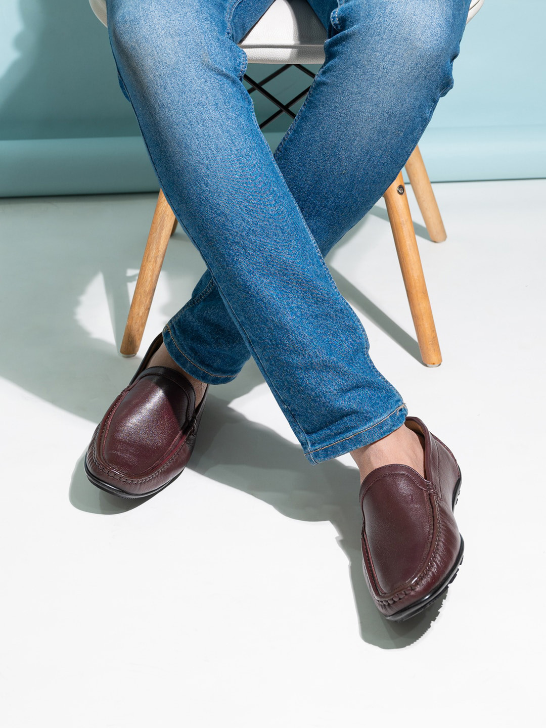 

One8 Men Textured Leather Loafers, Brown