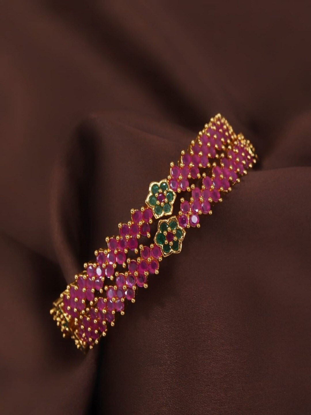 

I Jewels Set Of 2 Gold-Plated Stone-Studded Bangles