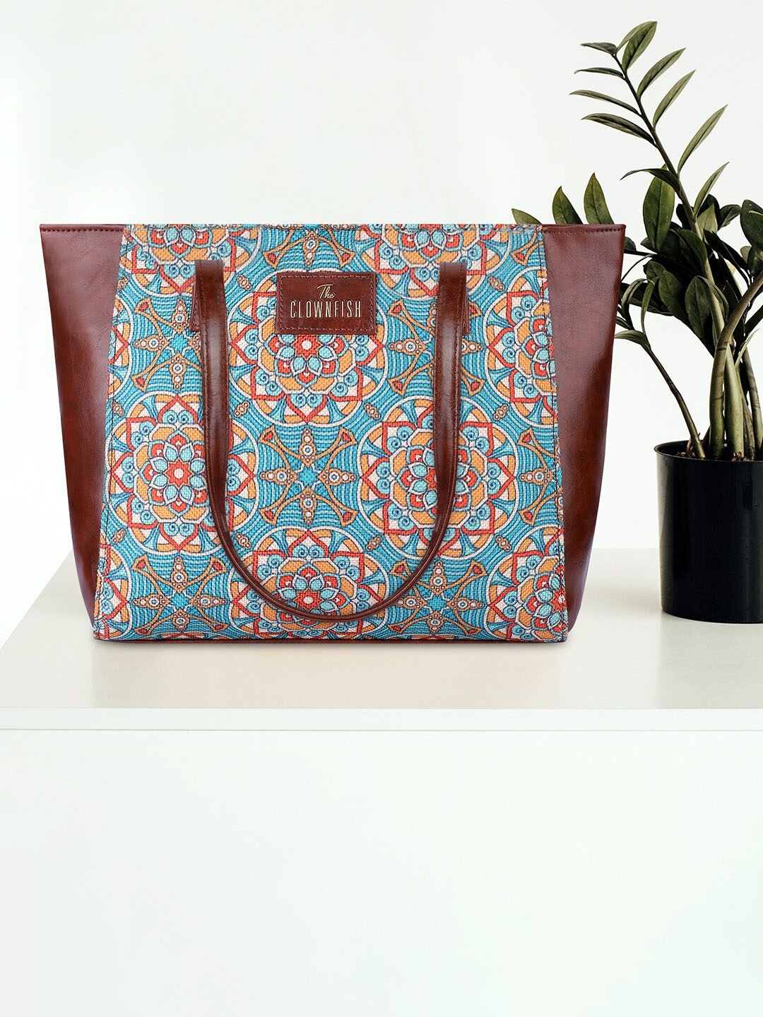 

THE CLOWNFISH Ethnic Motifs Printed Structured Tote Bag, Green