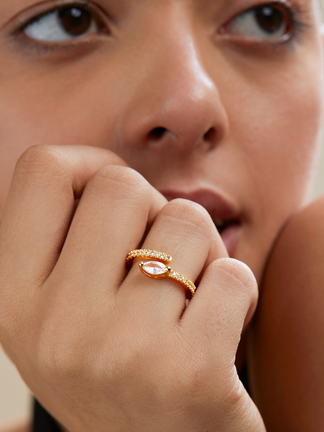 

MINUTIAE Gold-Plated Crystal-Studded Adjustable Finger Ring