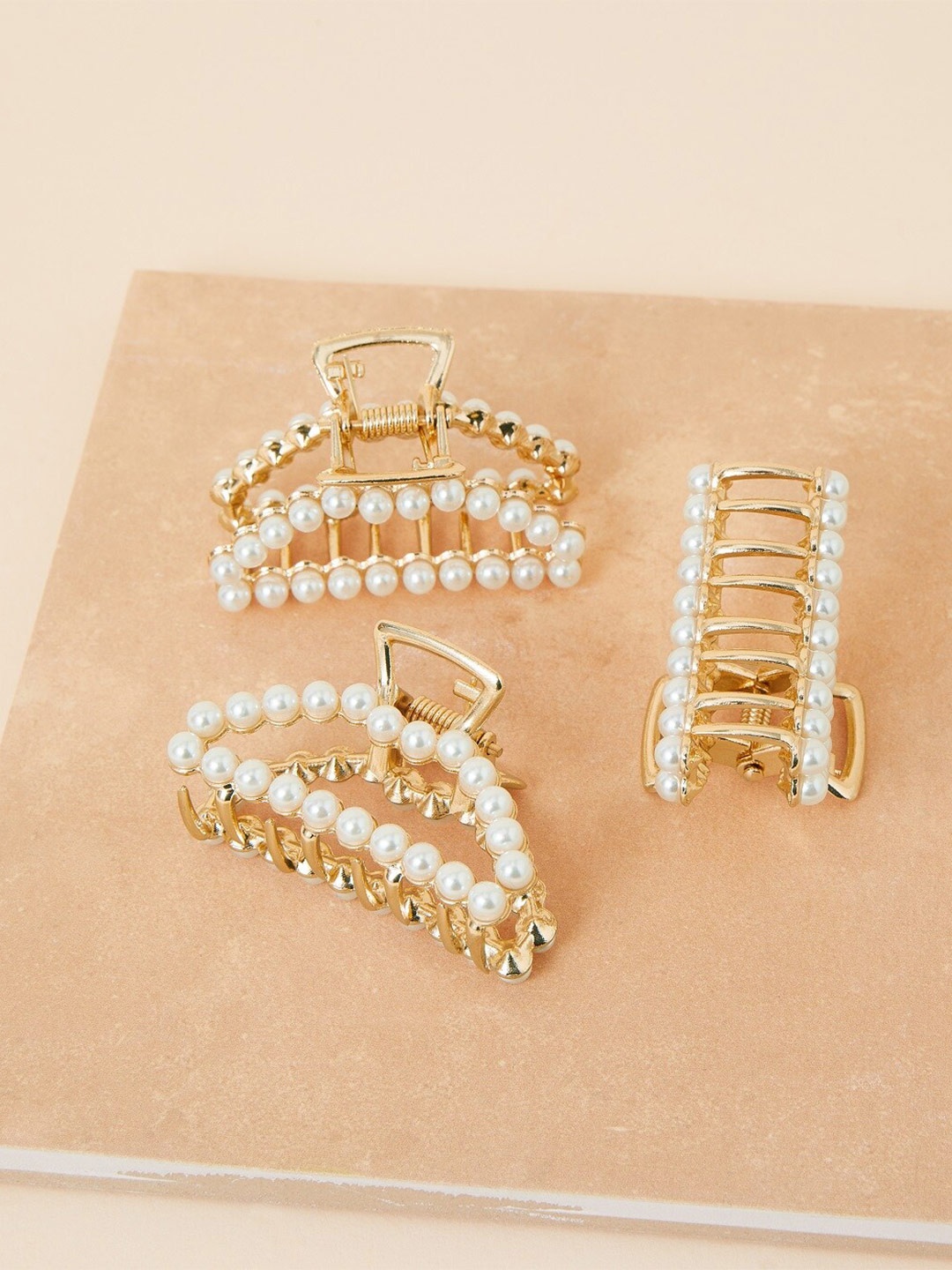 

Accessorize Women Set of 3 Medium Pearl Hair Claw Clips, Off white