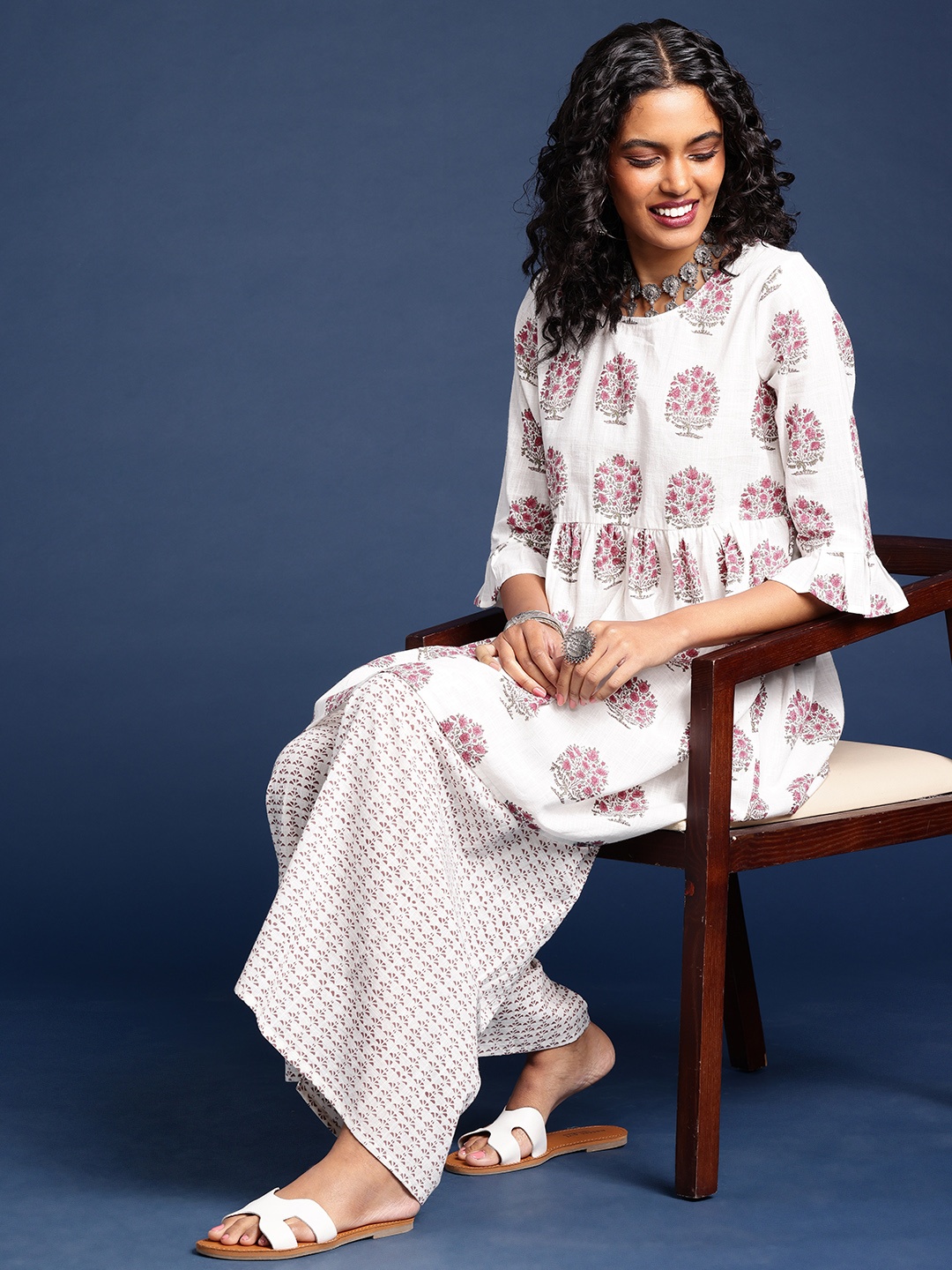 

Taavi Floral Sanganeri Block Printed Regular A-Line Kurta with Palazzos, White