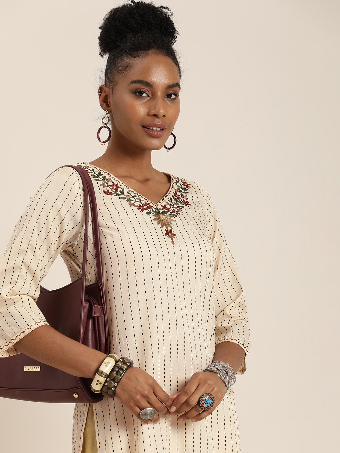

Taavi Woven Legacy Floral Embroidered Kurta, Cream