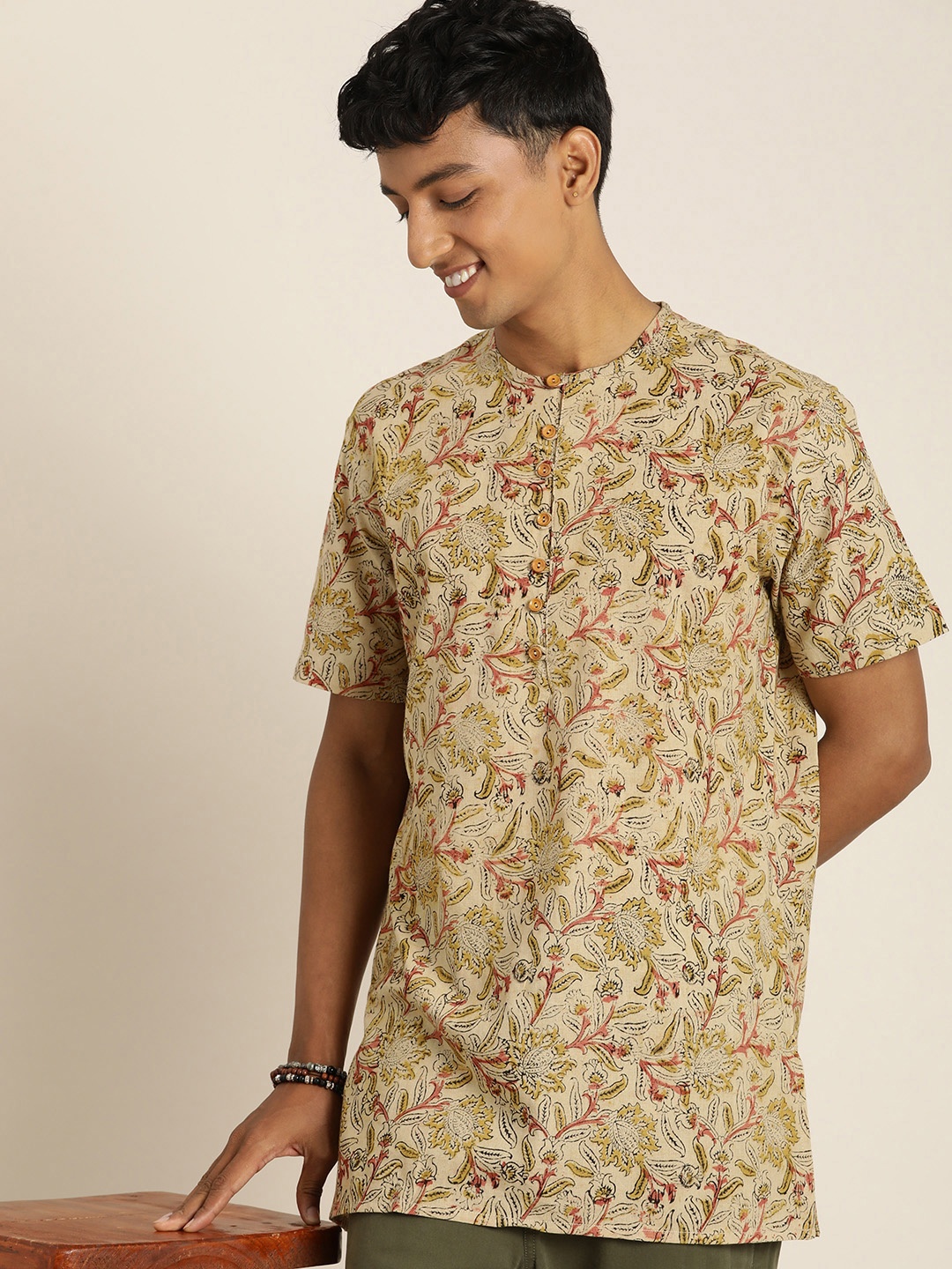 

Taavi Ethnic Motifs Kalamkari Block Printed Kurta, Beige