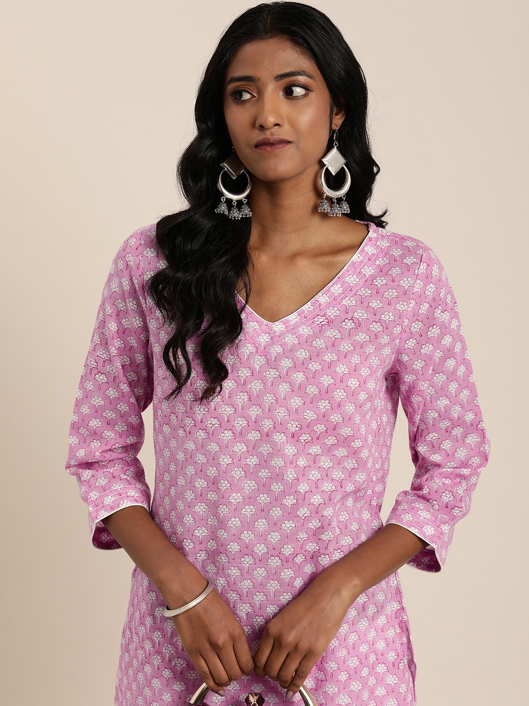

Taavi Sangeneri Floral Printed Kurta, Pink