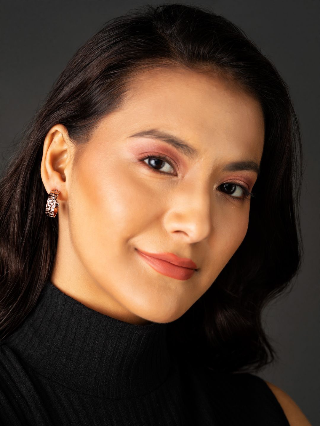 

Priyaasi Rose Gold-Plated Embossed Half Hoop Earrings