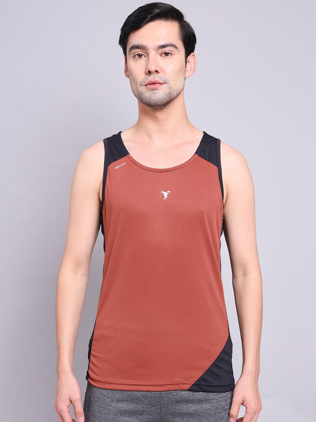 

Technosport Men Colourblocked Anti Odour Gym Vest, Rust