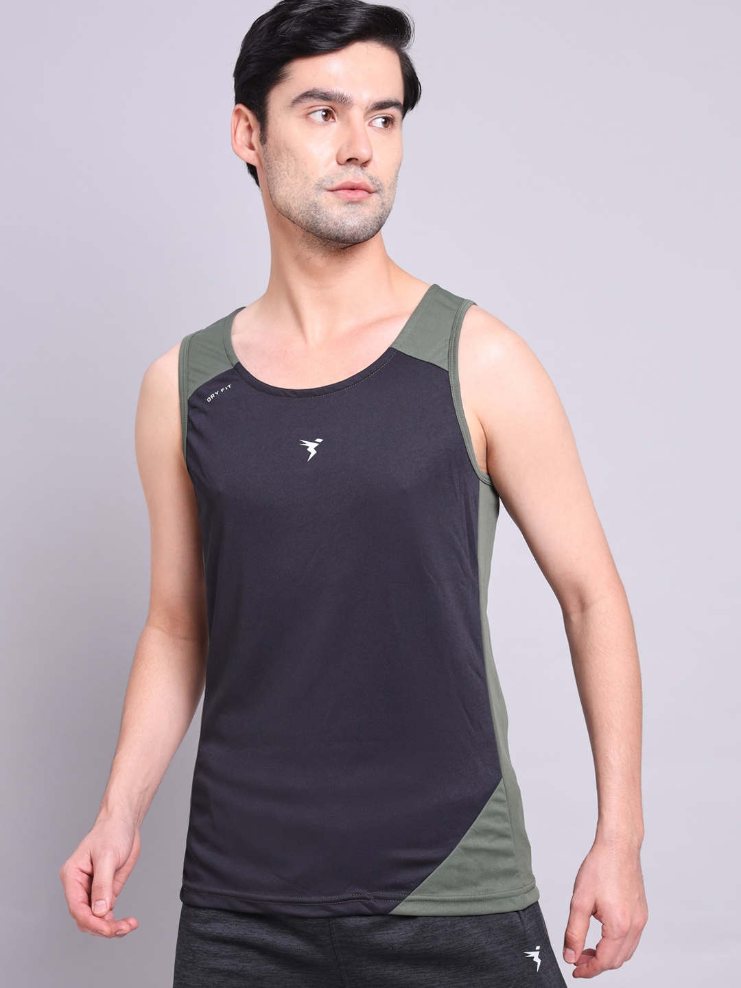 

Technosport Men Colourblocked Innerwear Anti Ordour Gym Vest, Black
